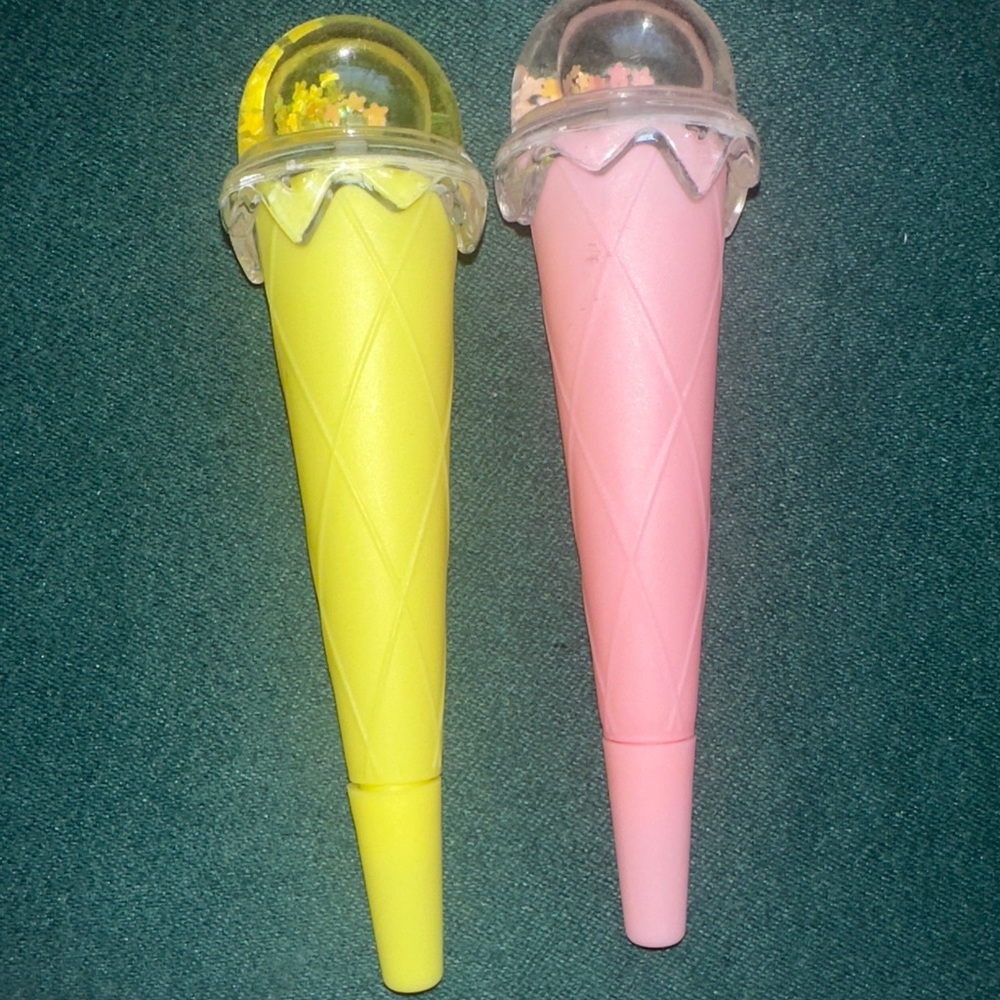 2pcs Cute Ice Cream Cone pens - Yellow & Pink